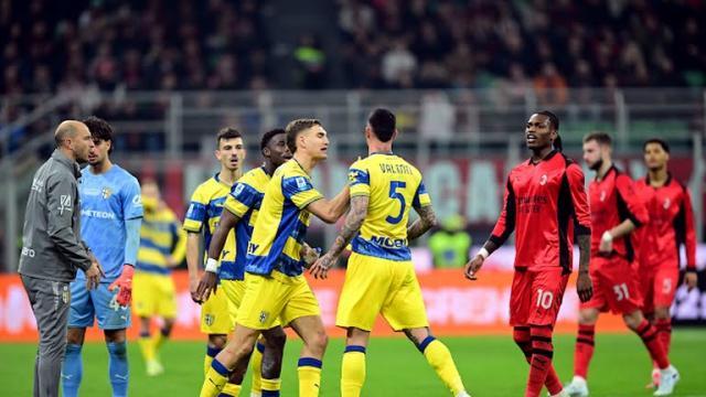 开云网页-【意甲】奇克断牙伤退，米兰长期不败再遭帕尔马终结